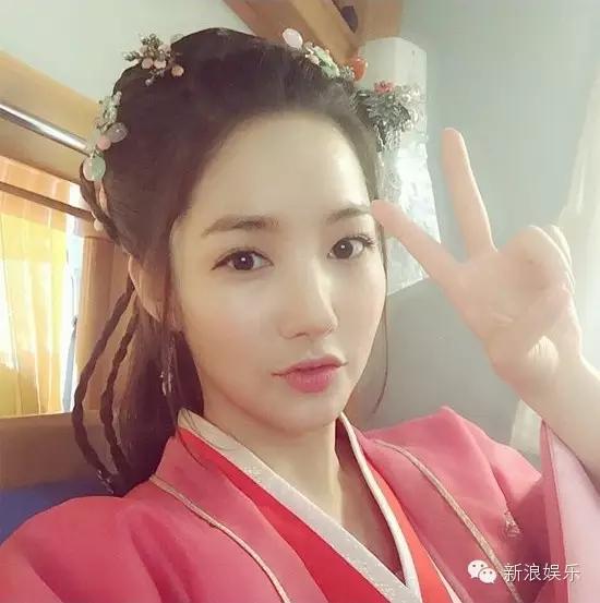 允兒招架不住古裝？韓國女星古裝LOOK一覽 誰贏了？