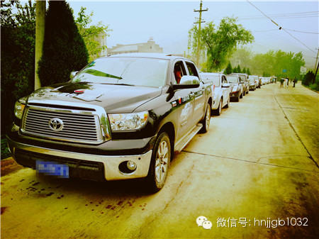 長長的車隊(duì)，每次活動(dòng)都是這么給力！