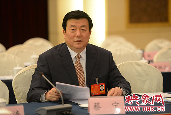 全國(guó)人大代表、河南省人民檢察院檢察長(zhǎng)蔡寧