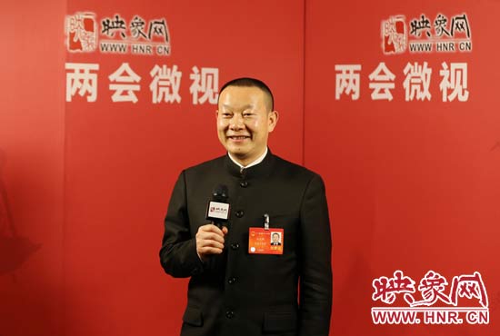 全國人大代表劉文新接受映象網(wǎng)“兩會微視”訪談。