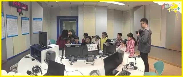 直播間原來是這樣滴！