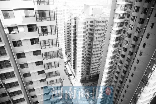 今年鄭州在商品房小區(qū)、經(jīng)適房小區(qū)內(nèi)配建的公租房，將面向社會(huì)輪候供應(yīng) 楊東華/攝