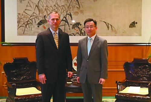 27日,中國外交部駐港特派員宋哲會見夏千福。