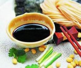 喝牛奶能美白？盤點關(guān)于飲食改變膚色的謠言
