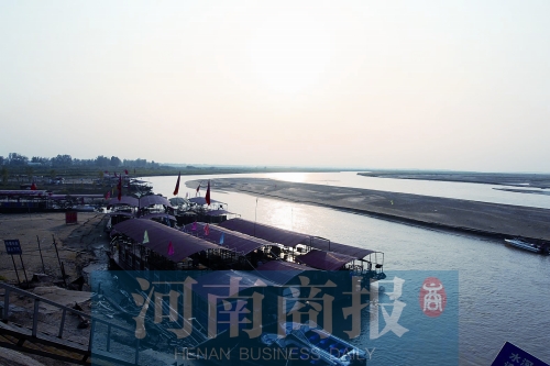 鄭州黃河邊上多數(shù)“漁家樂(lè)”均無(wú)船檢、合格證等
