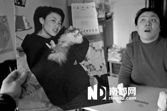 昔日的清純與秀美，如今，卻終身癱瘓、生活不能自理。C FP供圖
