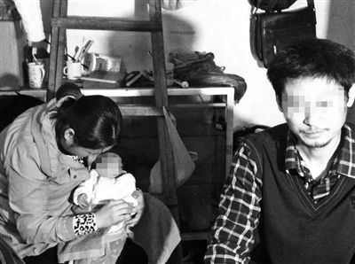 劉釗夫婦試圖將孩子送到“嬰兒安全島”未果，當(dāng)天下午，廣州宣布暫停試點(diǎn)