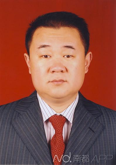 慶安副縣長被曝學(xué)歷造假、妻子吃空餉 紀(jì)委介入