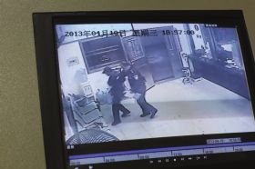 長(zhǎng)沙市救助站提供的監(jiān)控視頻。組圖/記者華劍