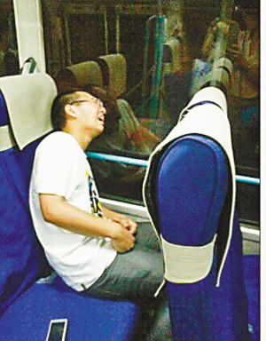 朱江突然發(fā)?。ㄊ忻窆﹫D）