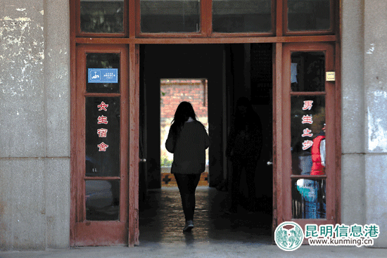該校女生宿舍人員進出管理嚴(yán)格