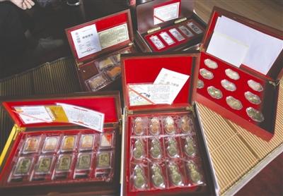 成都七旬老太被騙買收藏品花光7萬(wàn)積蓄(圖)