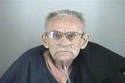 槍殺妻子的美國俄勒岡州86歲男子羅福勒。