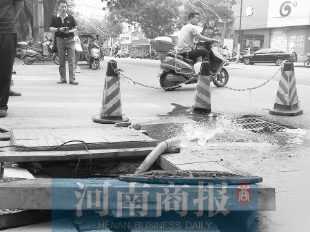 污水不停冒出，隔幾分鐘就要抽一次