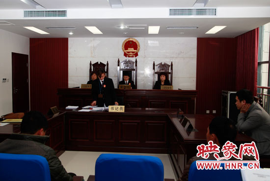 11月13日，金水區(qū)法院集中宣判了6起拖欠農(nóng)民工工資案件。