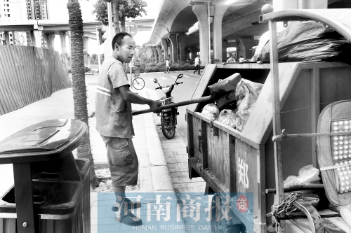 隱形富豪李國全，心甘情愿做個環(huán)衛(wèi)工