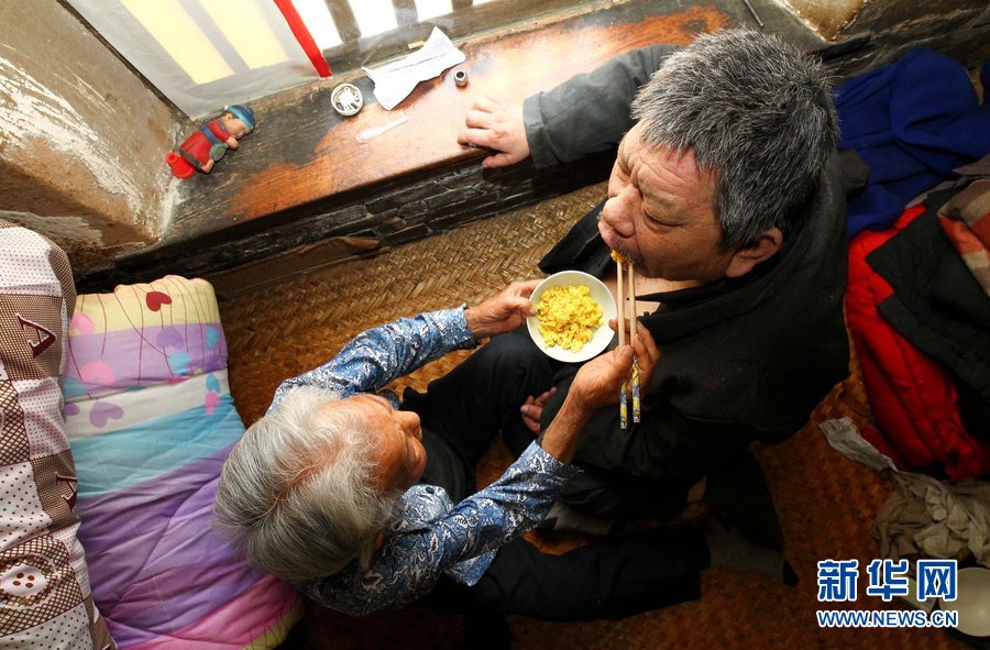 那些年，感動(dòng)過(guò)我們的母親