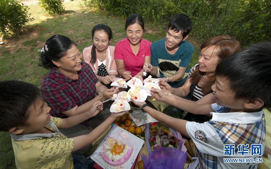 那些年，感動(dòng)過(guò)我們的母親