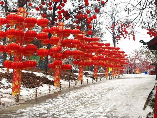 歡天喜地開(kāi)封城 原汁原味中國(guó)年