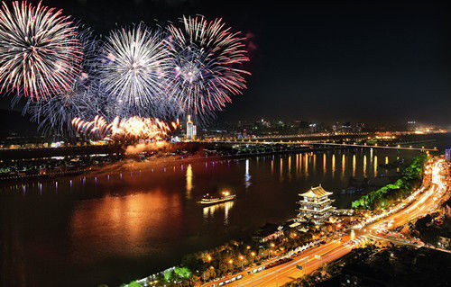 長沙每周末例行的煙花表演