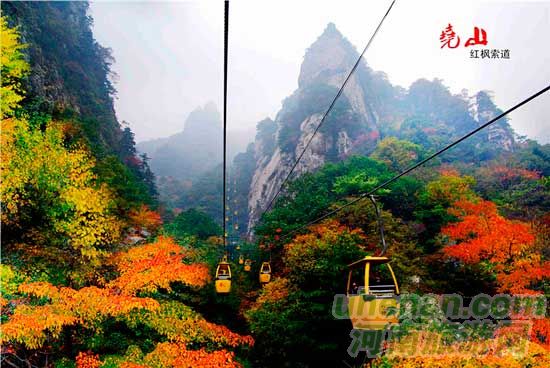 深秋去堯山賞紅葉、泡溫泉、拜大佛