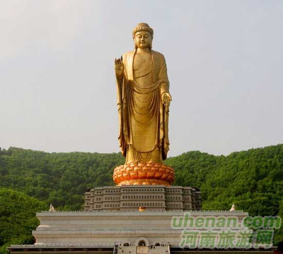 深秋去堯山賞紅葉、泡溫泉、拜大佛