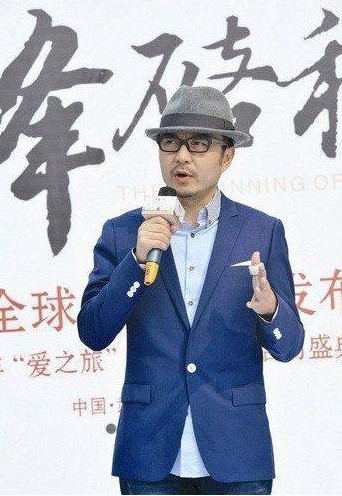 汪涵自曝年薪30萬。