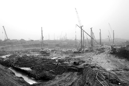 鄭州機(jī)場二期工程已開工建設(shè)。