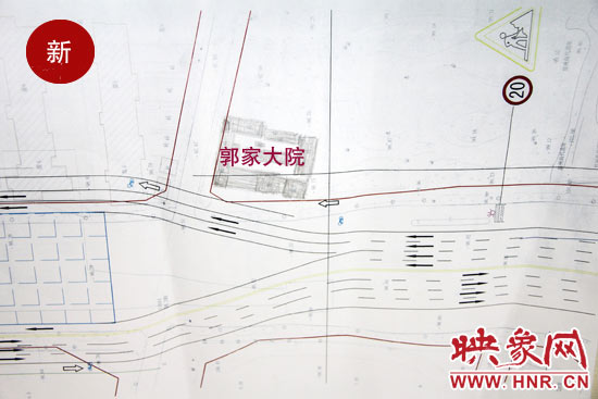 最新的設(shè)計(jì)圖紙上顯示，地鐵2號線東大街站臺的施工作業(yè)面，和之前相比，進(jìn)行了大范圍的壓縮。