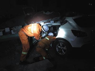 康定6.3級地震已致2人遇難 震區(qū)人口密度較低