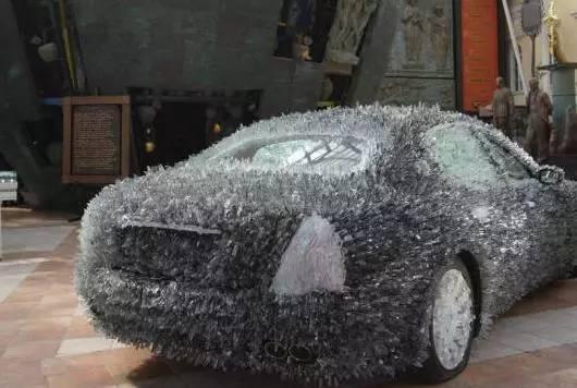 驚！車主用玻璃渣改裝瑪莎拉蒂