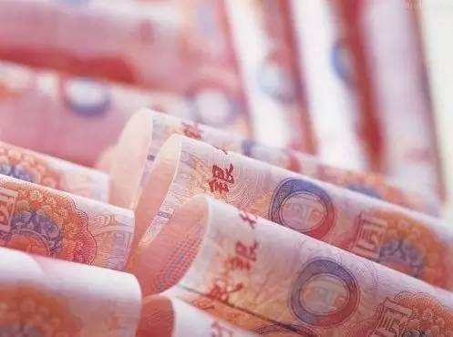 對增收潛力大、帶動能力強的7大群體（技能人才、新型職業(yè)農(nóng)民、科研人員、小微企業(yè)創(chuàng)業(yè)者、企業(yè)經(jīng)營管理人、基層干部隊伍、有勞動能力困難群體）實施激勵計劃，推出差別化收入分配激勵政策，帶動城鄉(xiāng)居民實現(xiàn)總體增收。