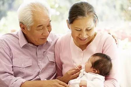 2016年，基本公共衛(wèi)生服務(wù)項目年人均財政補助標準提高到45元。