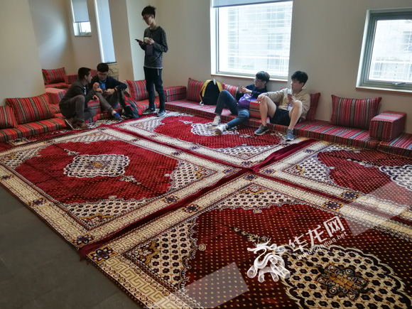 重慶男孩新年喜獲世界最難考大學(xué)200萬全獎(jiǎng)OFFER 看他有啥秘訣