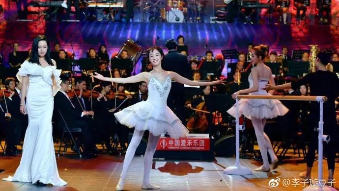 《創(chuàng)造101》主題曲公布，這個被吐槽油膩的c位是什么來頭？