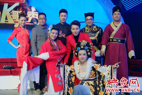 參加節(jié)目的名嘴們 參加節(jié)目的名嘴們