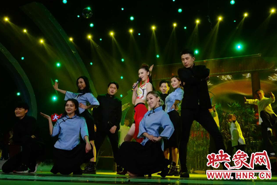 趙靚問(wèn)鼎歌王 趙靚問(wèn)鼎歌王