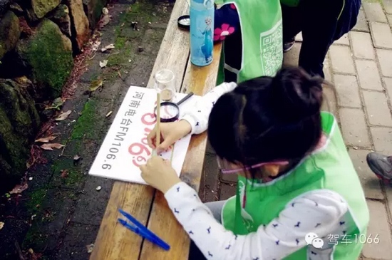 寶貝，爸爸媽媽一直在身后看你認(rèn)真完成任務(wù)！我的女兒棒棒噠！