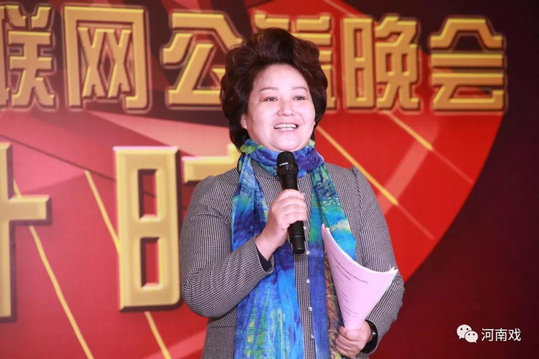 總導(dǎo)演、國家一級導(dǎo)演張建萍介紹尋找稀有劇種傳承人以及目前活動(dòng)推進(jìn)情況