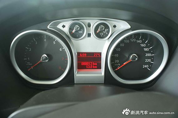 　?？怂箖蓭?jīng)典1.8MT 時尚型