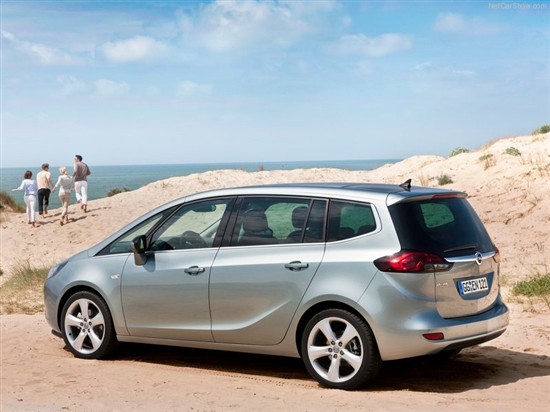 歐寶Zafira Tourer