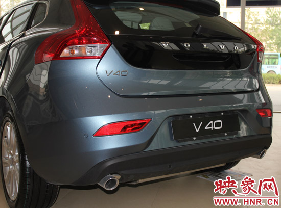 沃爾沃V40上翹的尾翼