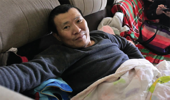 11月11日，李剛病情再次惡化，在眾多朋友的鼓勵下，他將再赴西安進行手術(shù)治療