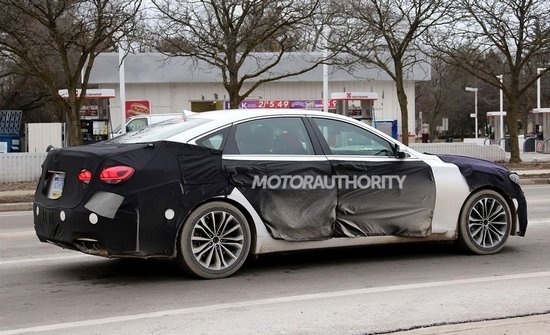 現(xiàn)代勞恩斯 現(xiàn)代勞恩斯