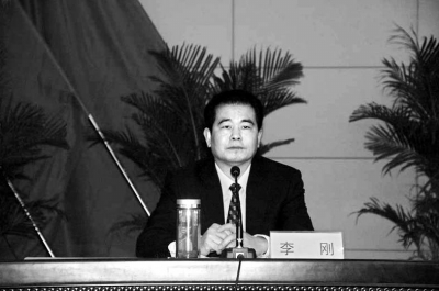 濮陽市委常委、市委政法委書記李剛