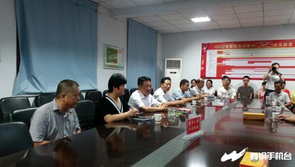 雪中送炭！農(nóng)商銀行為10名貧困學(xué)子的大學(xué)夢(mèng)保駕護(hù)航