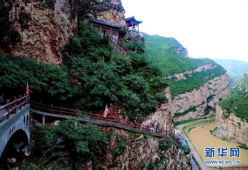 河北宣化“空中道觀群”對(duì)外開放