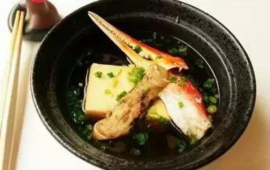 就一點(diǎn)兒紫菜跟生魚片 日料沒(méi)吃什么為啥還那么貴？