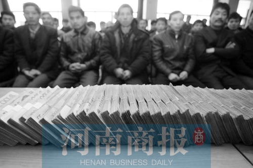 打擊拖欠農(nóng)民工工資，鄭州今年又出狠招（資料圖）河南商報(bào)記者 王春勝/攝