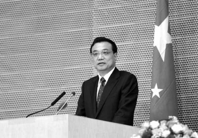 當?shù)貢r間5月5日，國務(wù)院總理李克強在非盟會議中心發(fā)表演講。圖/中國政府網(wǎng)